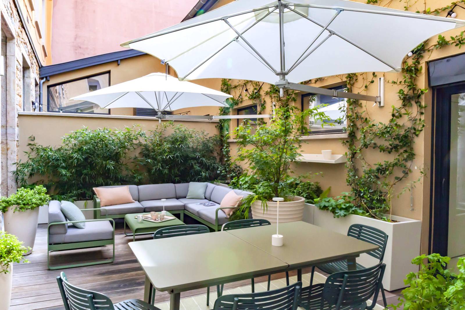 Conception sur plan de parc public avec bancs Saint-Didier-au-Mont-d'Or