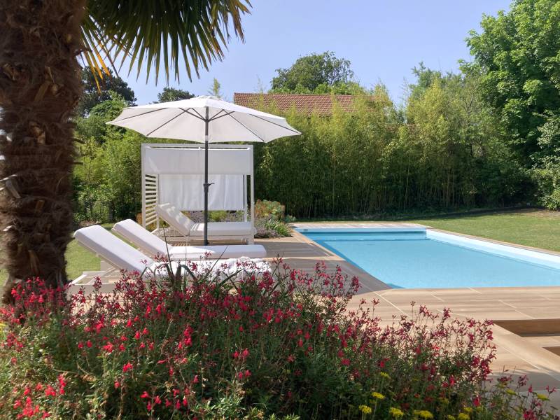Aménagement de Jardin avec plan sur mesure pour cuisine extérieure et piscine à Caluire proche Lyon