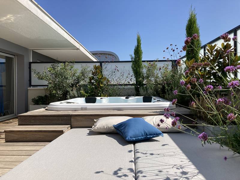 Spa et lit de soleil